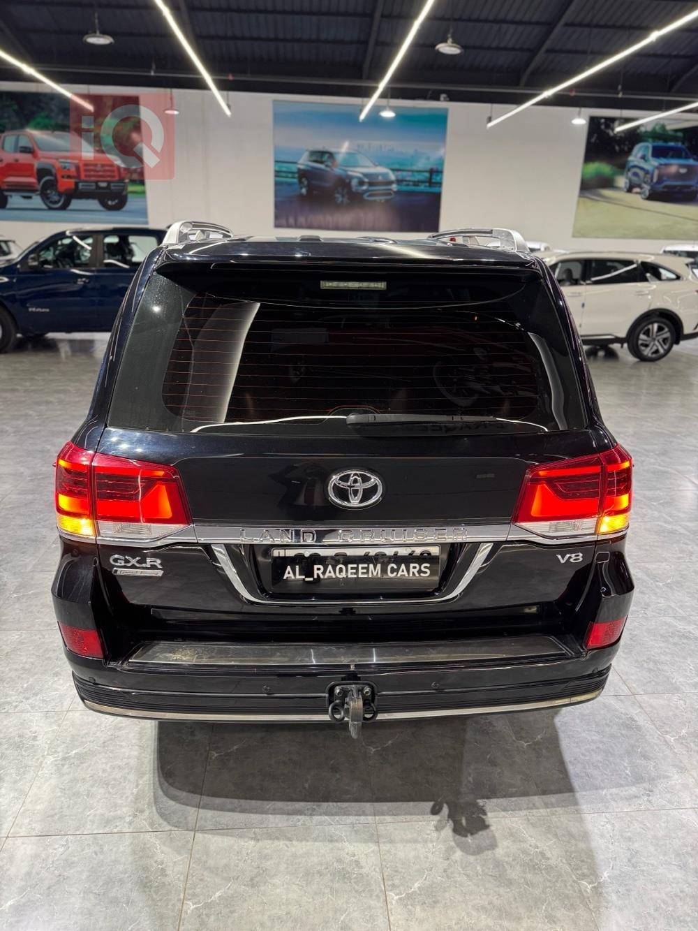 تويوتا لاندكروزر